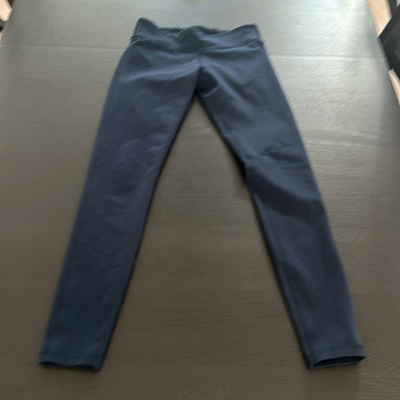 Ivivva girls, reversible, navy leggings, same print on both sides just navy. - Picture 4 of 7